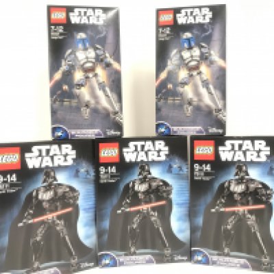 5 X Boxed And Sealed Lego Star Wars building Figures. 3 Darth Vaders and 2 Jango Fetts. #75111 and 75107.