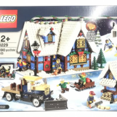 A Boxed And Sealed Lego Winter Village Cottage #10229.