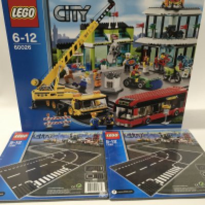 sealed boxed Lego set # 60026. City. Also 2x sealed City road track # 7281. No reserve (2)