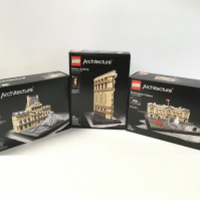 3x sealed boxed Lego Architecture sets including # 21024 Louvre&hellip;# 21023 Flatiron Building&hellip; # 21029. Buckingham Palace. No reserve