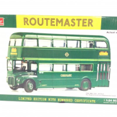 A Boxes Sun Star 1:24 Scale RMC 1453-453 CLT the Original Green Line Routemaster #2904. With Certificate