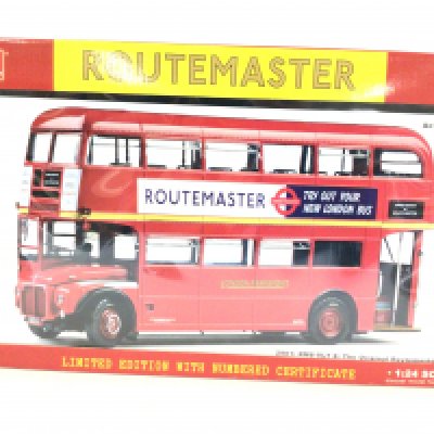 A Boxed Sun Star 1/24 Scale RM8-Vlt 8. The Original Routemaster Bus #2901