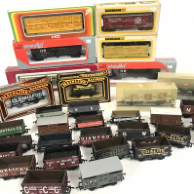 A Collection of Boxed And Loose 00 and H0 Gauge Wagons and Coaches.Etc.