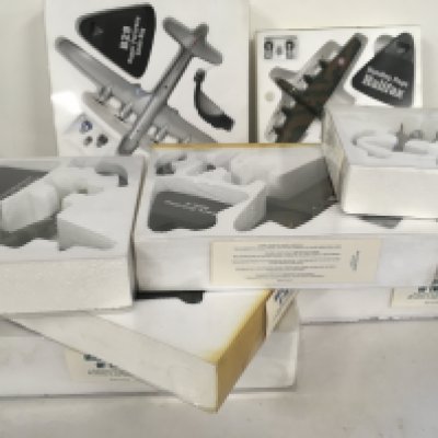 A collection in excess of 15 Atlas MILITARY GIANTS OF THE SKY all in original packaging but some missing outer sleeves. Includes related leaflets