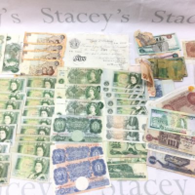 A large collection of uk and world bank notes including a white &#20132662755 note Postage A