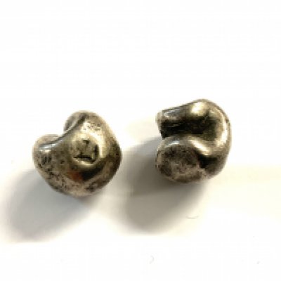 Siam bullet money, 2 Thai 1 Bhat bullets each with impressed marks and approximately 15g.- NO RESERVE