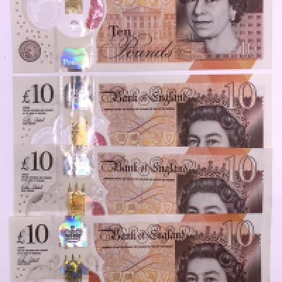 4 Current issue &#201326627510 Banknotes, fine condition. Serial numbers AA01841955, AA02542652, AA03281344, AA04989109. (A)