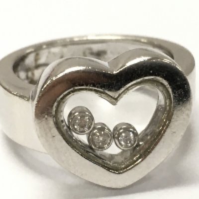 9ct white gold floating diamonds heart ring, size N . 7.9g total weight Postage category A