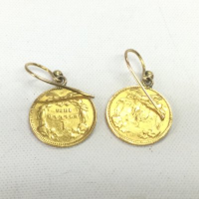 Two gold coin earrings, approx 3.8g. Shipping category A.