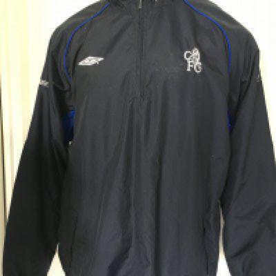 Frank Lampard Chelsea Player Issue Rain Jacket: Blue waterproof XXL Umbro Emirates zip up jacket. Very good with number 8 to the bottom of rear side. Used by Lampard in the early stages of his Chelsea playing career.
