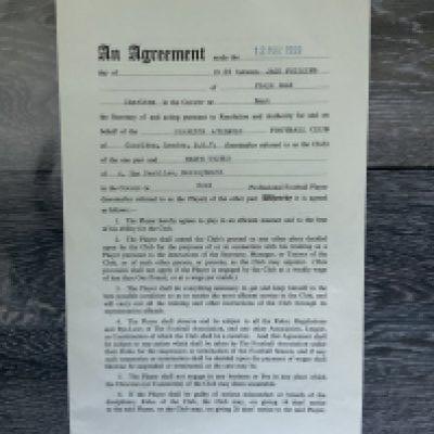 Charlton Athletic 1957/58 Football Contract: Issued and signed by Keith Tucker in his last season for Charlton. There there for 8 seasons playing only 3 times. Excellent.