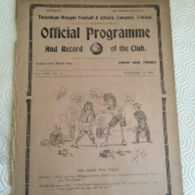 1920 - 1921 Tottenham v Preston Football Programme: Ex bound in fair condition with no team changes. Slight damage to spine.