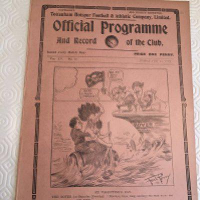 1922/1923 Tottenham v Blackburn Rovers Football Programme: Ex bound division one programme in excellent condition with no team changes.