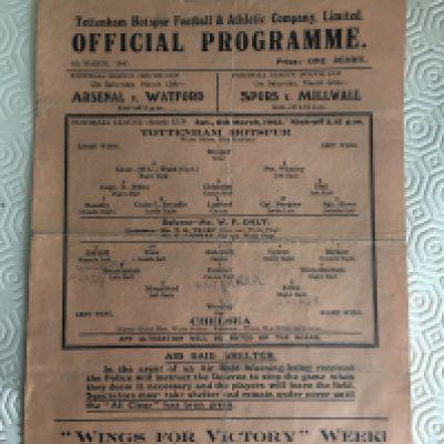42/43 Tottenham v Chelsea Football Programme: Fair condition single sheet cup match with pencilled team changes. Folding.
