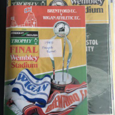 Freight Rover Leyland Daf Etc Final Football Programmes: Complete run in all its names from 1985 to 1999 then a further two since. Along the way it has been called LDV Vans Auto Windscreen Autoglass etc. Good in collectors folder. (17)