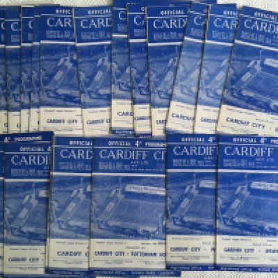 61/62 Cardiff City Complete Home Football Programmes: All 21 Division One league matches plus 5 slightly earlier. Instructions to sell. Mainly good.. (26)
