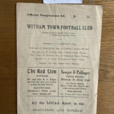 60/61 Witham Town v Ipswich Town A Football Programme: Very hard to obtain Essex + Suffolk Border League in good condition. Creasing and folding.