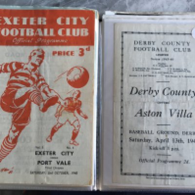1950s Football Programmes: Variety of clubs to include a fair 48/49 Exeter v Port Vale, Hull v Oldham and 45/46 Derby v Aston Villa. Often late 50s but includes 50/51 Barnsley v Blackburn, 50/51 Colchester v Bournemouth. Good Ipswich and Bolton content. Couple of early 60s in this lot which has instructions to sell. Fair/good. (48)