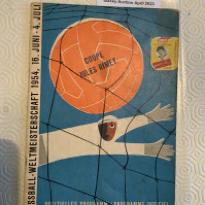 1954 World Cup Final Hungary v Germany Football Programme: Good condition with one team change. Lightest fold.