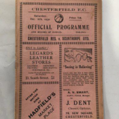 30/31 Chesterfield Reserves v Scunthorpe United Football Programme: Hard to obtain pre League Scunthorpe 1st team. No team changes in fair condition with small split to spine.