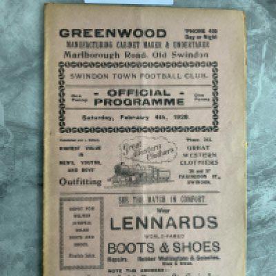 1927 - 1928 SwIndon Town v Bristol Rovers United Football Programme: Excellent condition with no team changes.