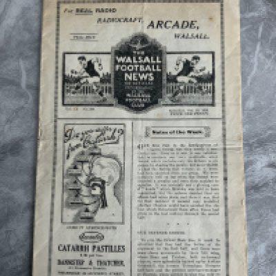 1929 - 1930 Walsall v Coventry City Football Programme: Good condition with no team changes. Light folding and staple removed not rotted away.