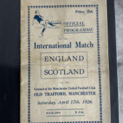1926 England v Scotland Football Programme: Played at Manchester United. Fair/good condition after extensive professional repair. No team changes. Please note there are 2 official versions of this programme. One focusing on Manchester United and this one which features more about the teams playing.