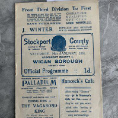 1930 - 1931 Stockport County v Wigan Borough Football Programme: Excellent condition with no team changes. Rusty staple holding firm.