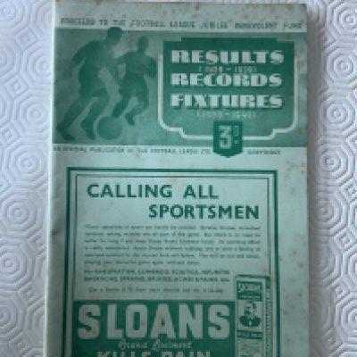 39/40 Southampton v Portsmouth Football Programme: Green Jubilee programme dated 19 August 1939 in fair/good condition with slight foxing. No team changes.