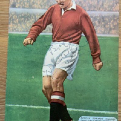 Duncan Edwards Manchester United Signed Football Picture: 11 x 7 inch magazine picture hand signed in blue biro without dedication. Sadly Busby Babe Duncan died in the Munich air disaster.
