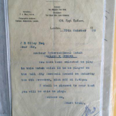 Ipswich Town Football Badges: 1970s badges which must have come from a badge seller around 50 years ago. Lots of duplication as only 4 styles. Excellent. (71)