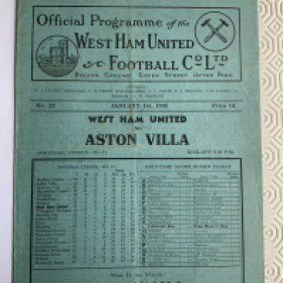 37/38 West Ham v Aston Villa Football Programme: Good condition league match with no team changes. Folding.
