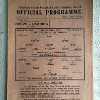 40/41 Tottenham v Arsenal Football Programme: Good condition single sheet cup match with no team changes.