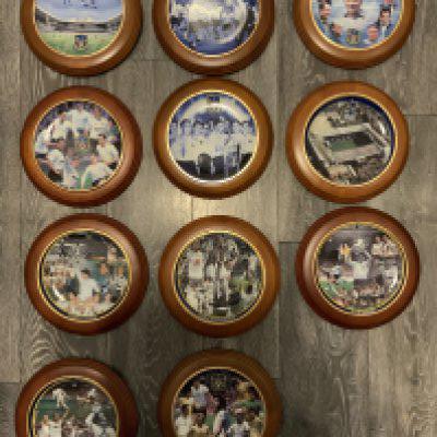 Tottenham Historical Moments Football Plates: Eleven plates all in wooden wall mounts and mostly with original numbered certificates. Colourful Danbury Mint plates would have been expensive when new. All plates have a different subject such as 1961 Double Winners, 1951 League Champions, Managers, European Cup Winners etc. Excellent. (11)