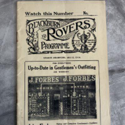 1929/1930 Blackburn Rovers v Arsenal Football Programme: Very good condition 20 page programme with no team changes. Rusty staples are holding firm. Lightest fold.