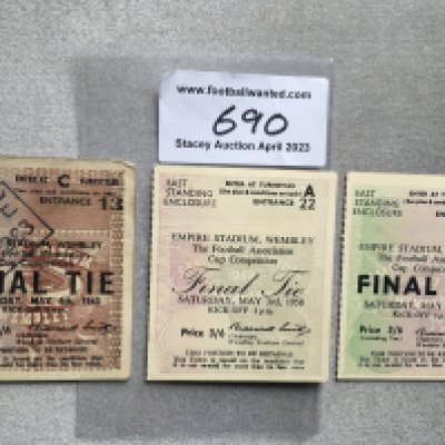 Manchester United FA Cup Final Football Tickets: 1957 1958 and 1963 all in very good condition. (3)