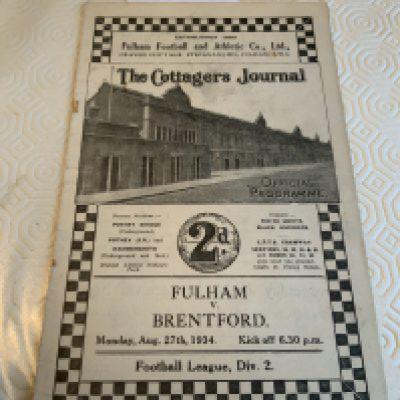 34/35 Fulham v Brentford Football Programme: Very good condition league match with no team changes. Score written inside.