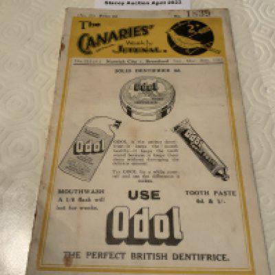 31/32 Norwich City v Brentford Football Programme: Good condition league match with no team changes. Rusty staples holding firm.