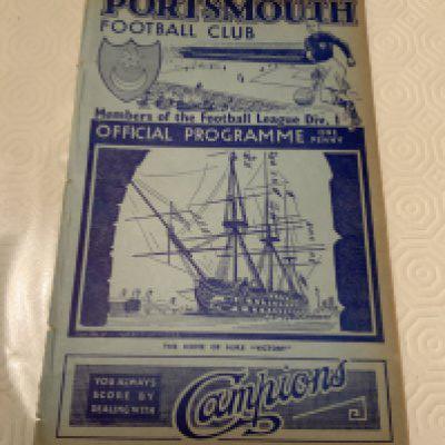 36/37 Portsmouth v Brentford Football Programme: Very good condition league match with no team changes. Ex bound with covers.