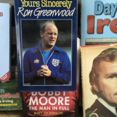 West Ham Football Book Collection: Excellent condition books with instructions to sell. (Box)