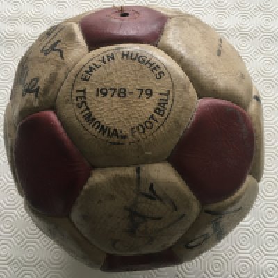 Liverpool Squad Signed 78/79 Testimonial Football: Red and white panelled Sondico football with the words Emlyn Hughes Testimonial Football 1978-79 printed. 16 autographs hand signed in black marker by Hughes, McDermott, Smith, Sheedy, Thompson, Johnson, Neal, Heighway, Fairclough, Clemence, Jones, Case, Ogrizovic, Hansen, Dalglish and one other. Autographs clear even though white panels have aged making it look slightly dirty. Superb rare chance to obtain genuine autographs of the squad that had just won the European Cup. Ball not believed to been used in the Hughes testimonial but more likely in raffles etc to add to the testimonial fund.
