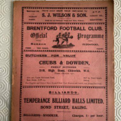 29/30 Brentford v Bournemouth Football Programme: Good condition League match except spine is completely detached. Pencilled team changes.