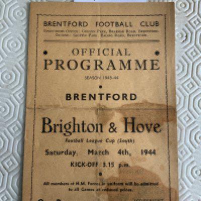 43/44 Brentford v Brighton Football Programme: Fair condition League Cup South match dated 4 3 1944 with folding and staining. Pencilled team changes.