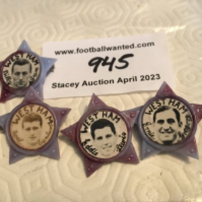 West Ham Football Star Badges: In the shape of a claret and blue star with a circular black and white picture to middle. Players include Ernie Gregory, Eddie Lewis, Billy Dare and Noel Cantwell. (4)