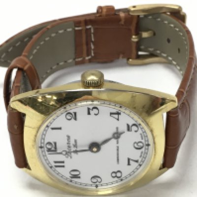 A vintage Swiss Lucerne De Luxe watch