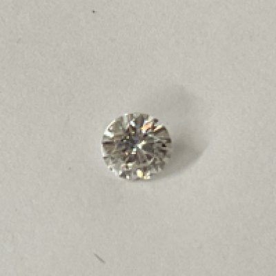 Loose maisonette gemstone, 0.15ct. Postage category A.