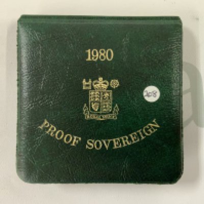 Elizabeth II 1980 proof gold sovereign in case. (A)