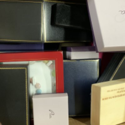 A large collection of mixed fashion jewellery etc.