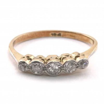 A high carat gold five diamond stone ring, total weight 2g, Ring size K/L. Postage category A
