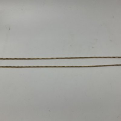 A 9ct gold chain approx weigh 5.2 grams, approx length 24 inches.